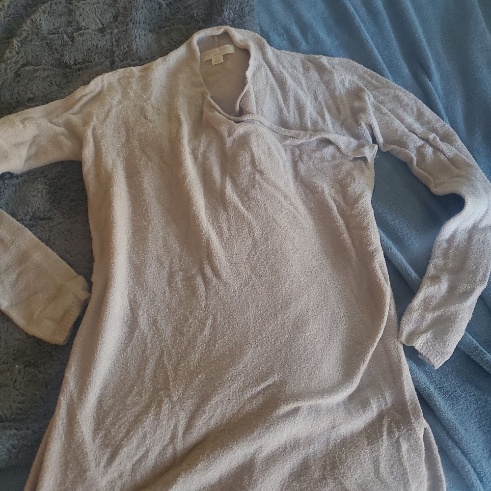 Barefoot dreams wrap sweater